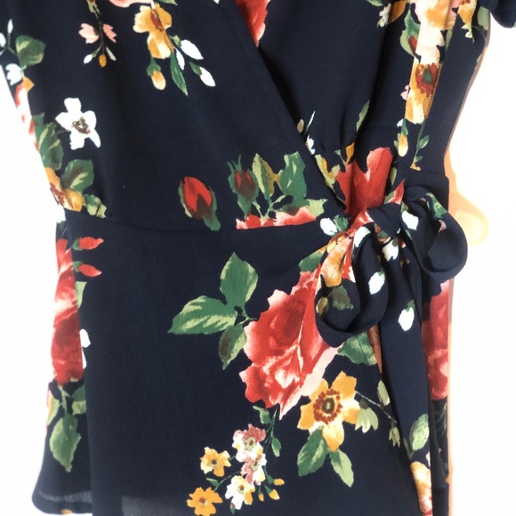 Flower print navy blue shirt - Picture 2 of 3